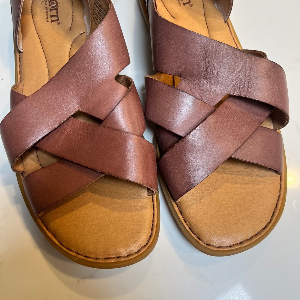 NWOB Born Brown Leather Crisscross Ithaca Flat Sandals Womens 10M BR0054906 - Picture 2 of 10